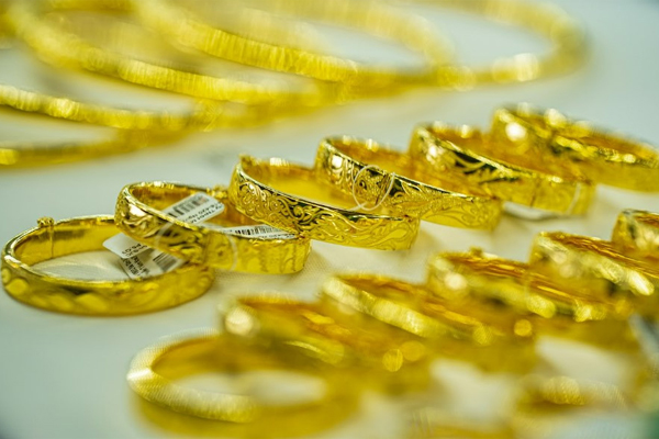 Giá vàng hôm nay 21/9: USD trở thành thiên đường, vàng tiếp tục xuống dốc-2