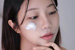 Tuyệt chiêu mix sữa rửa mặt để ngừa lão hóa độc đáo của phụ nữ Hàn-4