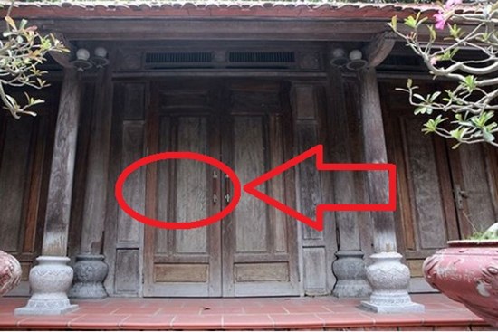 Mở cửa chính nên đẩy vào trong hay mở ra ngoài mới thuận phong thủy, hút tài lộc về?