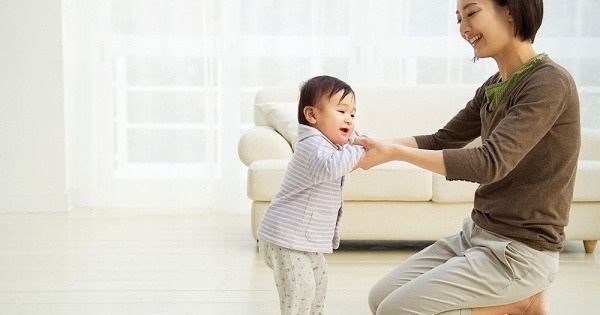 Bé biết đi càng sớm càng thông minh? Sự thật không như nhiều mẹ tưởng tượng-1