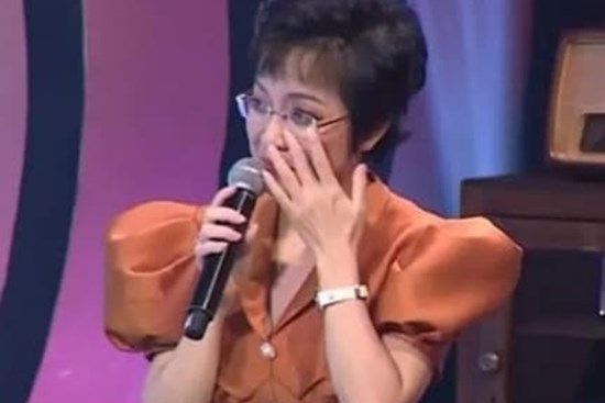 Sau 12 năm ly hôn, MC Thảo Vân bật khóc tiết lộ điều thiệt thòi trong đám cưới với NSND Công Lý
