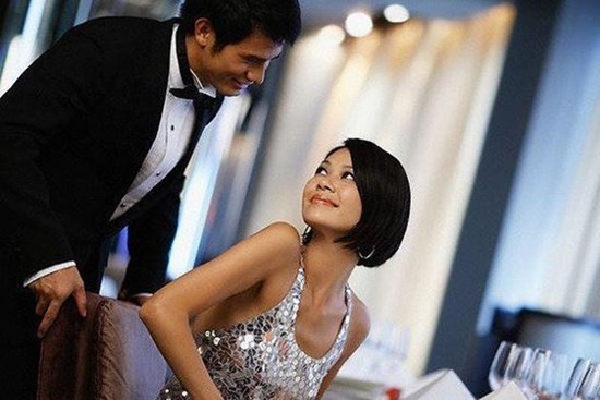 Vợ trẻ ê chề trả giá khi trai bao tìm đến tận nhà... 'khẳng định chủ quyền'