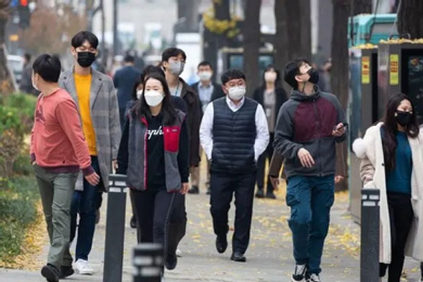 Nữ sinh viên nhập viện vì liên tục thay bạn tình, quan hệ tình dục ngày 3-5 lần vẫn không đủ-3