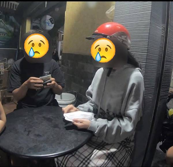 Thanh niên nhặt được ví rồi trả lại cho người mất và hành động cảm lạnh gây ngỡ ngàng-3