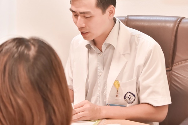 Cô gái trẻ đi khám vì khó có con, bác sĩ không tin vào mắt mình khi xem ảnh siêu âm-1