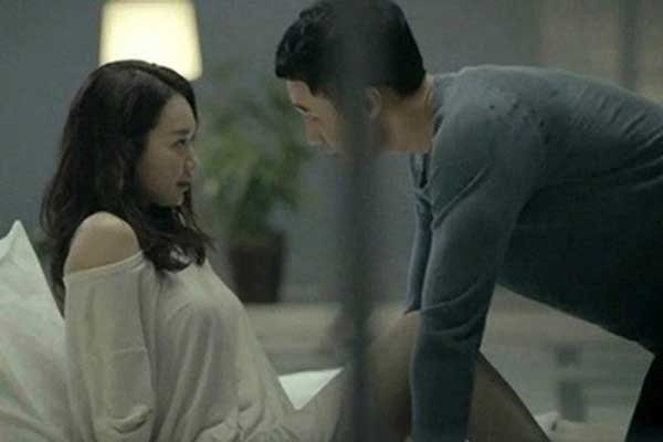 Đang ở tù thì phát hiện vợ ngoại tình, người chồng kiện đòi bồi thường 400 triệu-2