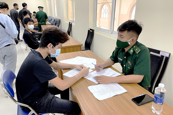 CLIP: Giải cứu hàng chục công dân Việt Nam khỏi casino ở Campuchia-3