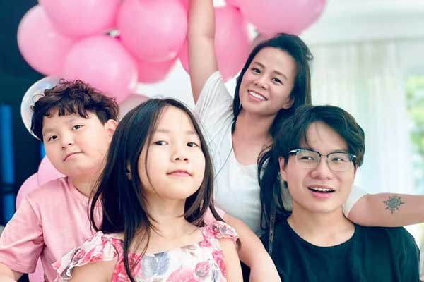 Shark Bình bị soi chiều cao như Cường Đô La khi đứng cạnh bạn gái-8