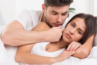 7 lý do vì sao vợ bạn không có hứng thú, né tránh chuyện chăn gối và bí quyết giữ 'lửa yêu'