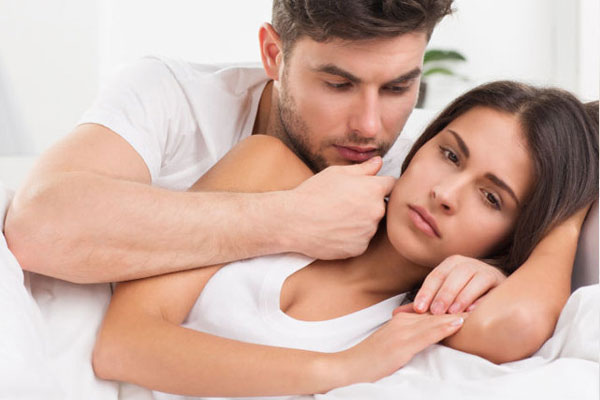 7 lý do vì sao vợ bạn không có hứng thú, né tránh chuyện chăn gối và bí quyết giữ lửa yêu-1