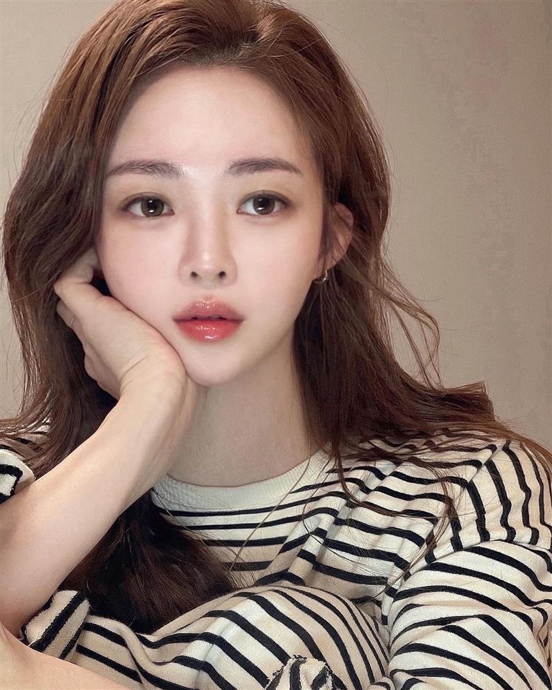 Bác sĩ chia sẻ cách chọn kem dưỡng da bình dân, hiệu quả-1