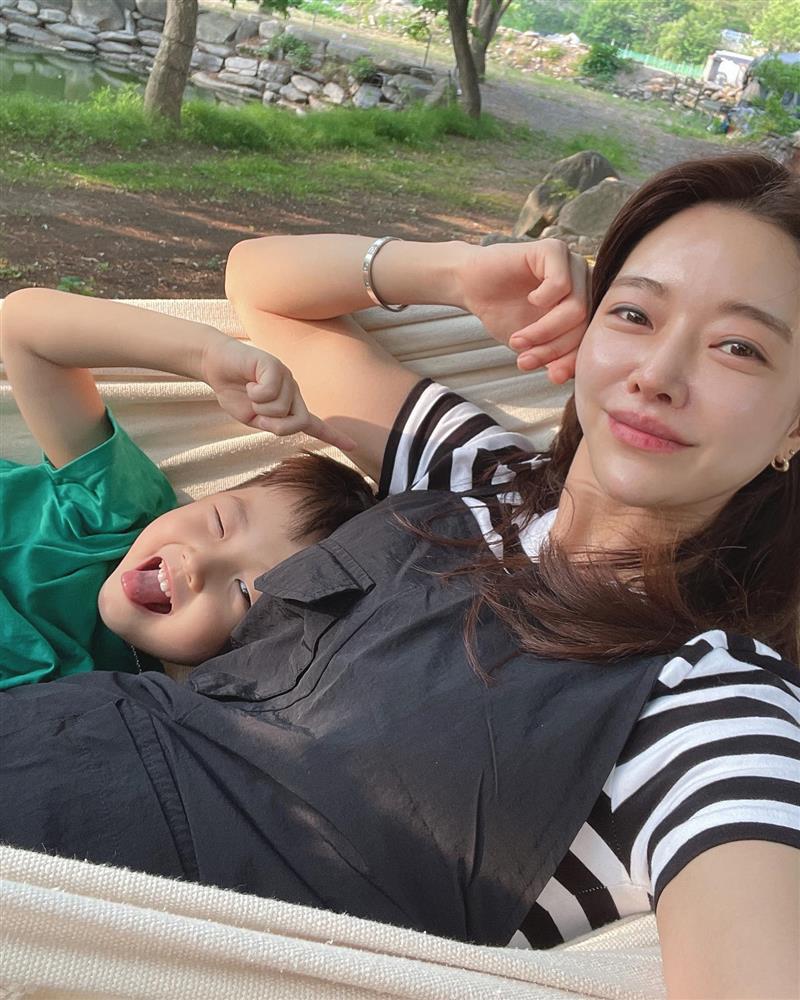 Bác sĩ chia sẻ cách chọn kem dưỡng da bình dân, hiệu quả-4