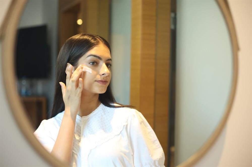 Bác sĩ chia sẻ cách chọn kem dưỡng da bình dân, hiệu quả-5