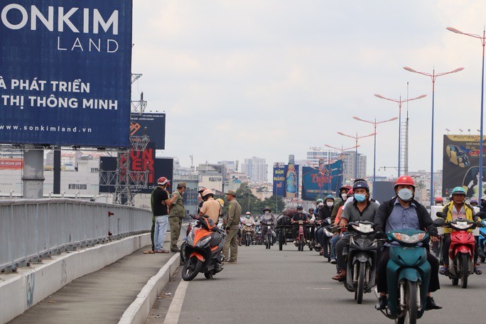 Diễn biến bất ngờ vụ nhảy cầu Sài Gòn trưa 21-9-1