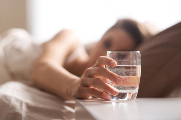 Thói quen ban ngày có lợi, gây hại khi làm vào ban đêm-1