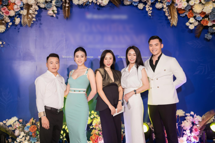 Shark Bình bị soi chiều cao như Cường Đô La khi đứng cạnh bạn gái-1