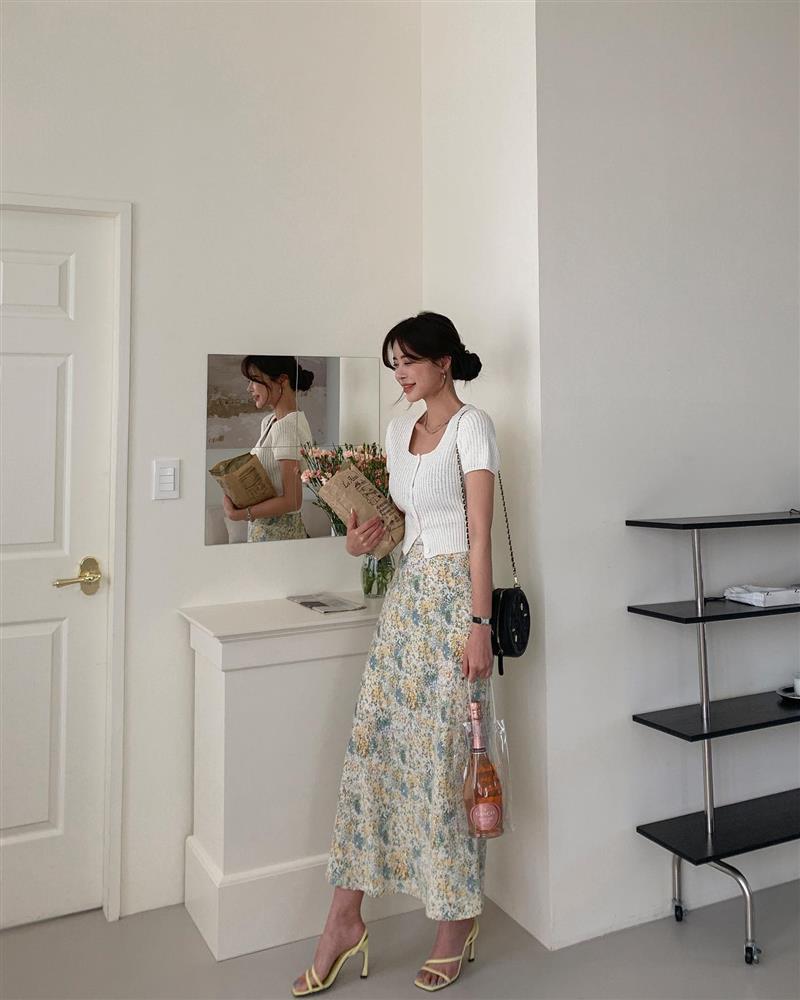 4 kiểu áo trắng giúp phong cách thêm tinh tế-14