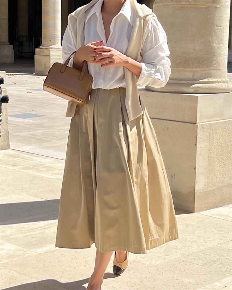 4 kiểu áo trắng giúp phong cách thêm tinh tế-4