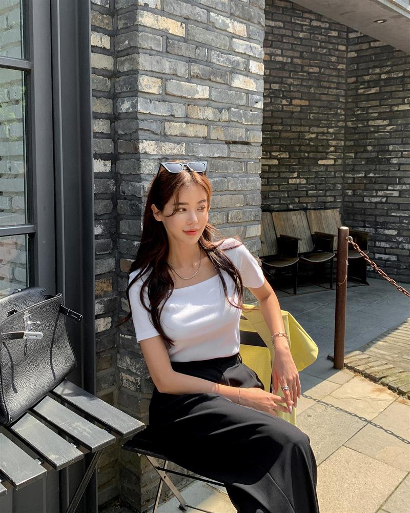 4 kiểu áo trắng giúp phong cách thêm tinh tế-9