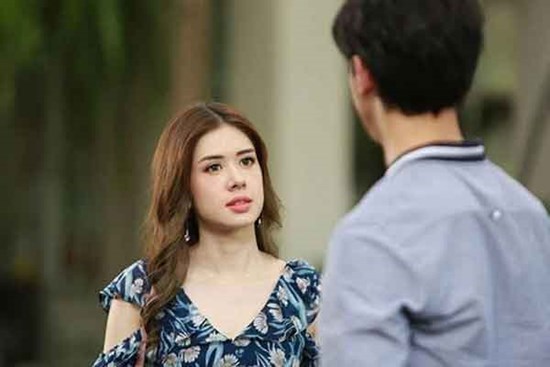 Lộ chuyện lén chu cấp tiền cho bố mẹ đẻ, tôi không ngờ chồng phản ứng thế này