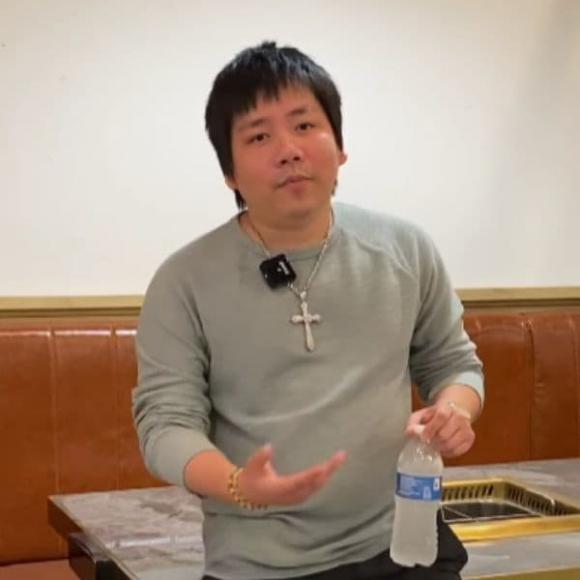 Khoa Pug gây chú ý khi khi tìm người làm thuê việc nhẹ nhưng lương trăm triệu mỗi tháng-1