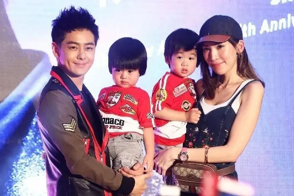 Lâm Chí Dĩnh lần đầu xuất hiện sau tai nạn xe hơi-3