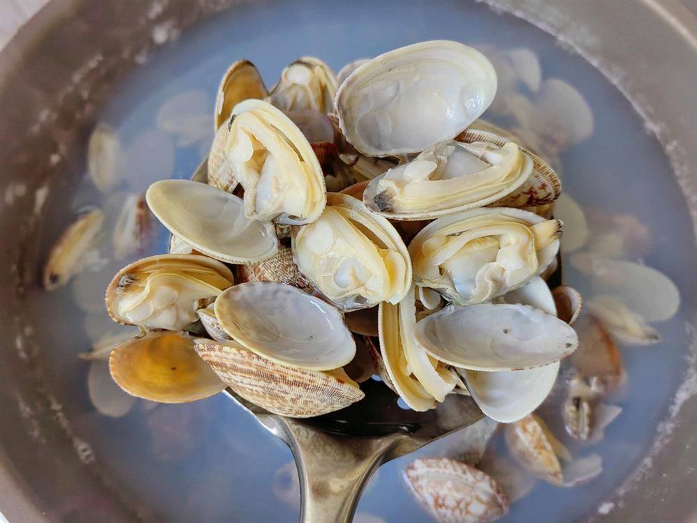 Canh ngao nấu bí đao ngọt mát ngày nóng-6