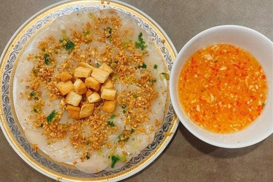 Cách làm bánh bèo từ bánh phồng tôm chỉ 20 phút khiến hội yêu bếp rần rần