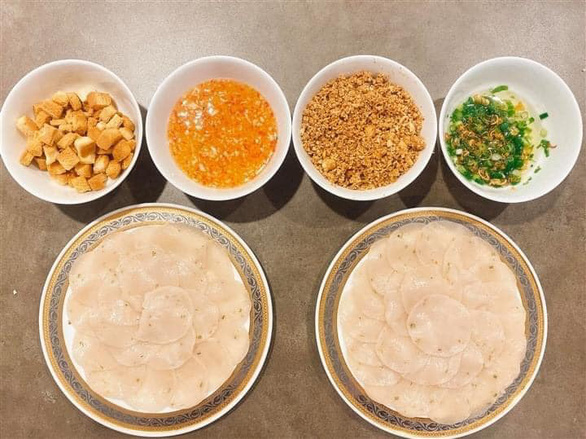 Cách làm bánh bèo từ bánh phồng tôm chỉ 20 phút khiến hội yêu bếp rần rần-4