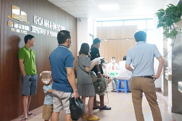 Người đàn ông 40 tuổi đau đầu dữ dội, chảy máu ồ ạt sau 3 ngày mắc sốt xuất huyết-2