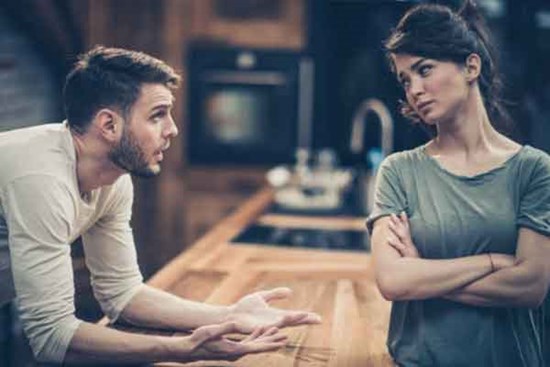 Lỡ miệng nói điều không nên nói, tôi bị vợ quy kết tội ngoại tình