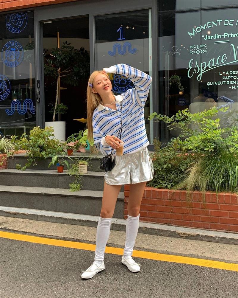 Gợi ý outfit xuống phố cuối tuần từ các cô nàng Hàn Quốc-1