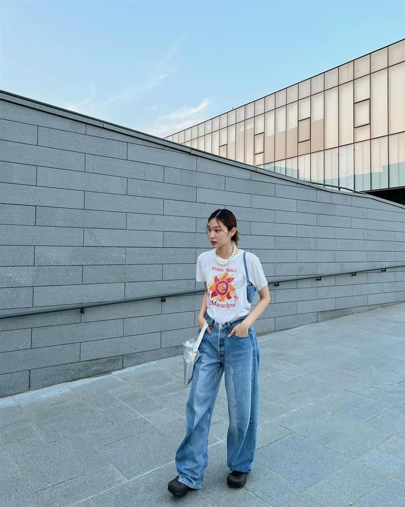 Gợi ý outfit xuống phố cuối tuần từ các cô nàng Hàn Quốc-6