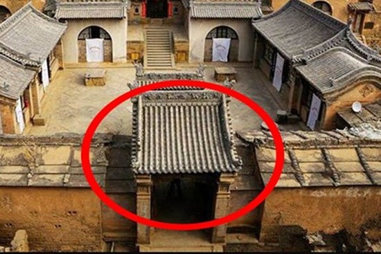 Người xưa dặn rất kĩ: 'Trước nhà không có ao, sau nhà không cửa sổ', con cháu đừng làm sai