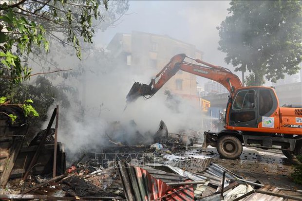 Hà Nội: Dập tắt đám cháy tại phố Khuất Duy Tiến-3