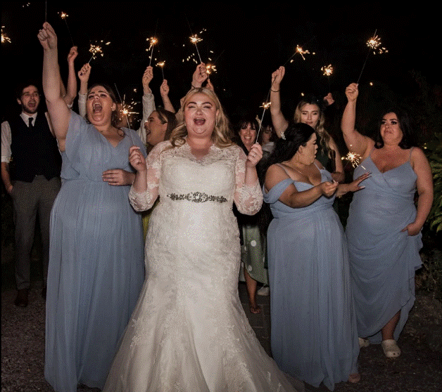 Chú rể kém 6 tuổi bỏ trốn ngay trước lễ cưới, cô dâu đưa ra quyết định kinh ngạc-3