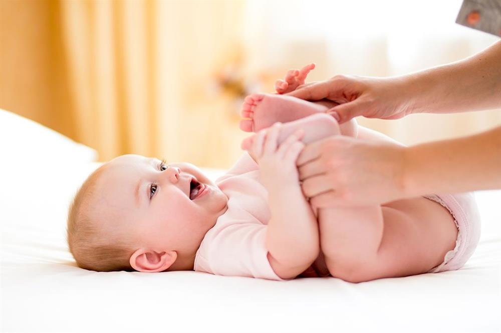 Dạy trẻ 6 tháng tuổi những gì để con có điểm tựa phát triển tốt-4