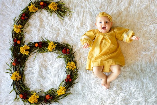 Dạy trẻ 6 tháng tuổi những gì để con có điểm tựa phát triển tốt