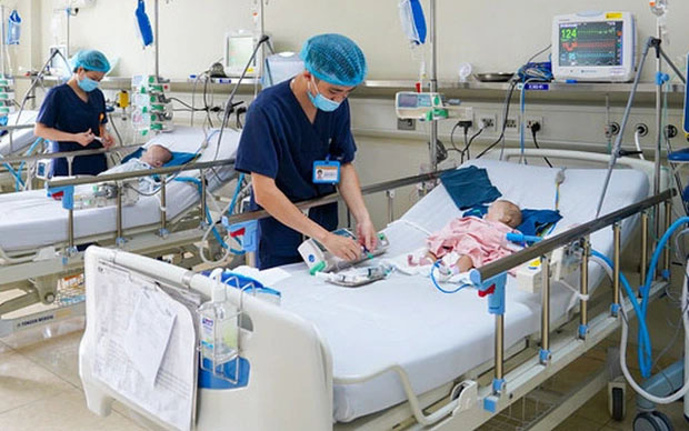 Bệnh nhi mắc Adenovirus tăng đột biến, Bộ Y tế họp khẩn-1