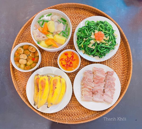 Ông xã không khoái nhà hàng vì chỉ loanh quanh buffet hoặc lẩu, vợ đảm trổ tài cơm nhà ngon miệng, bày biện đẹp mắt-10