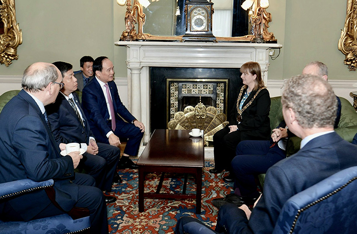 Đoàn đại biểu thành phố Hà Nội kết thúc tốt đẹp chuyến thăm, làm việc tại Israel, Vương quốc Anh và Ireland-4