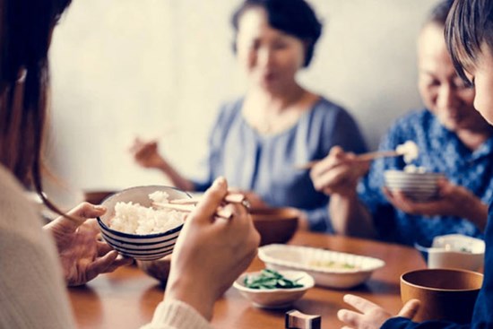 Chồng nghe lời bố mẹ, vợ trầm uất chỉ muốn bỏ đi