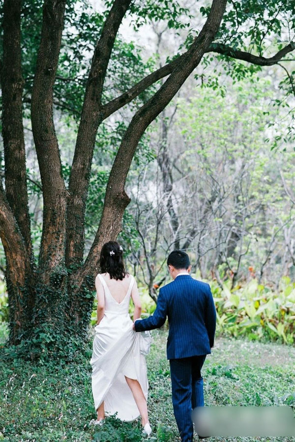 Vì một pha ăn trộm mà có vợ, chú rể tổ chức đám cưới ở làng quê đẹp như tranh-2