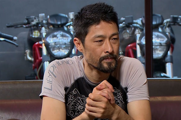 Johnny Trí Nguyễn tuổi U50: Ở võ đường bằng nhà lá, sống hơn 10 năm bên bạn gái nhưng không cưới xin, sinh con-7