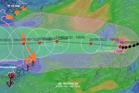 Miền Trung tính sơ tán 870.000 dân để ứng phó siêu bão Noru