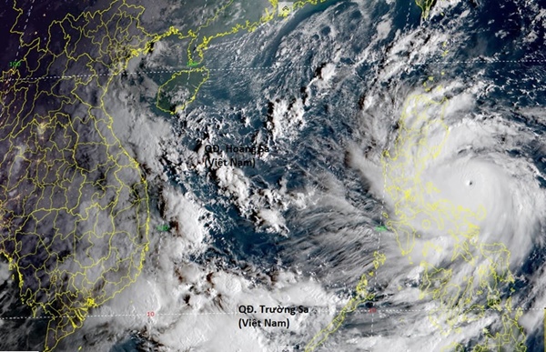 Miền Trung tính sơ tán 870.000 dân để ứng phó siêu bão Noru-3