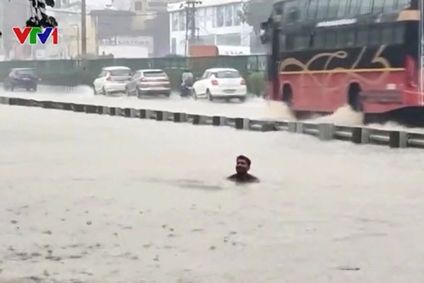 Người phụ nữ bất ngờ có thêm giác quan mới sau khi bị sét đánh-6