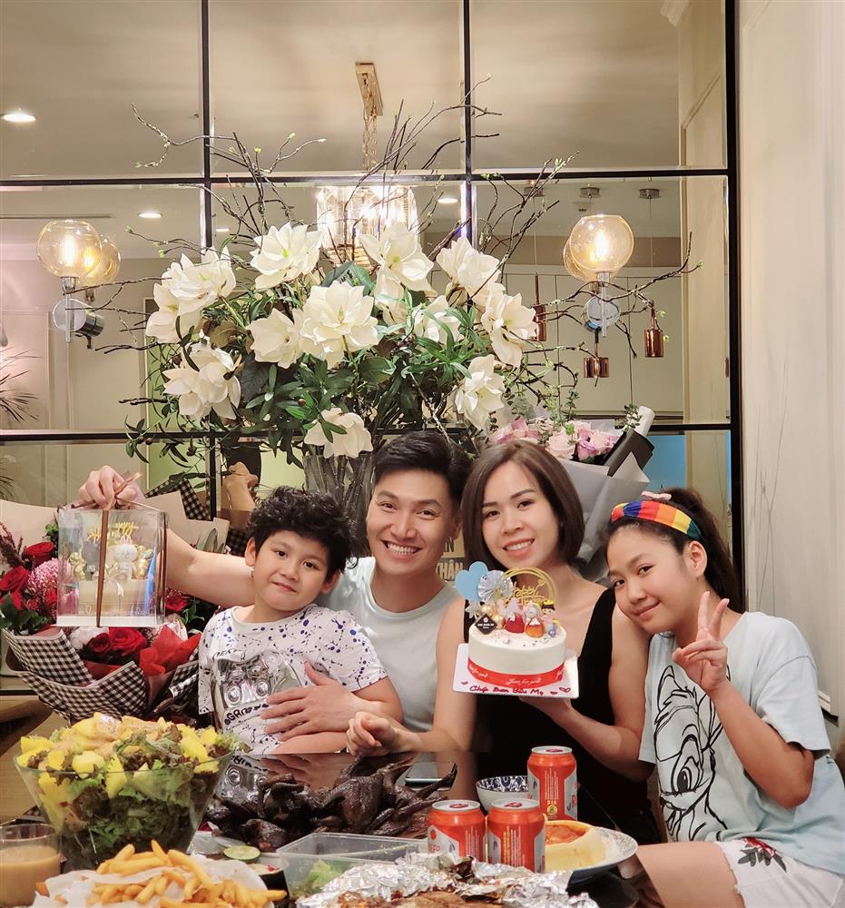 Mạnh Trường hé lộ một góc biệt thự view khủng-16