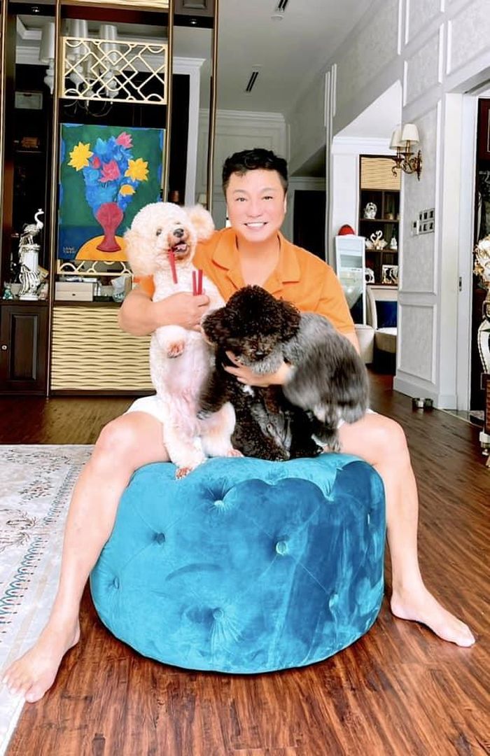 Lý Hùng tuổi 53 sống lành mạnh, chơi với thú cưng cho đỡ cô đơn-1