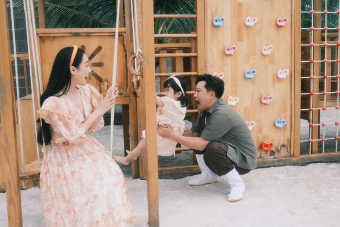 Trường Giang – Nhã Phương tung bộ ảnh ngọt ngào kỷ niệm 4 năm ngày cưới-6